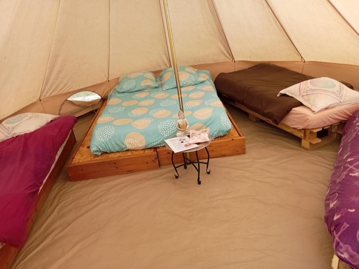 tente insolite 1 à 5 personnes Plouray Extérieur photo
